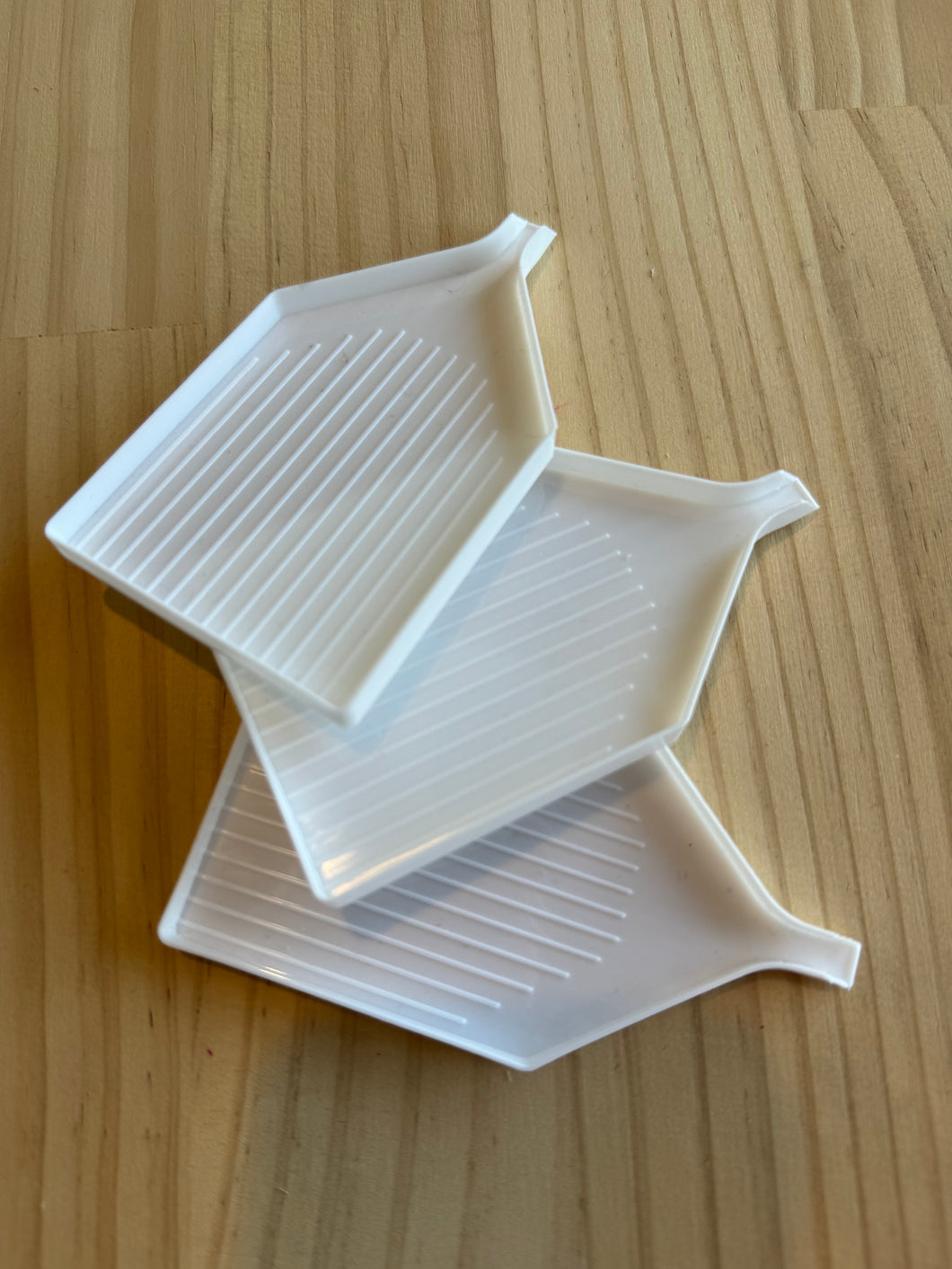 Rhinestone sorter
