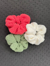 Load image into Gallery viewer, Ivory Teddy Scrunchie
